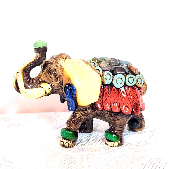 Aztec elephant - Picture 1 of 9